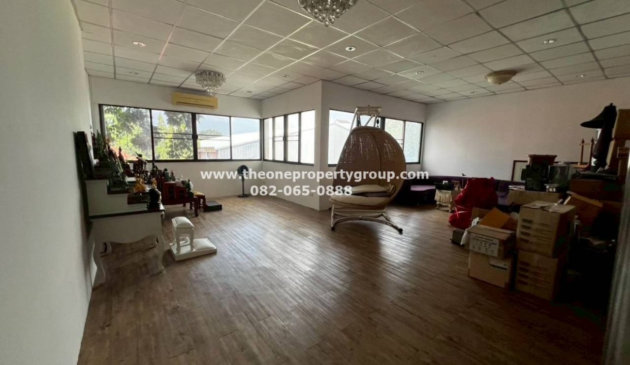 LINE_ALBUM_A1809 A1810_251101_10