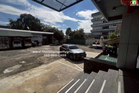 LINE_ALBUM_A1809 A1810_251101_36