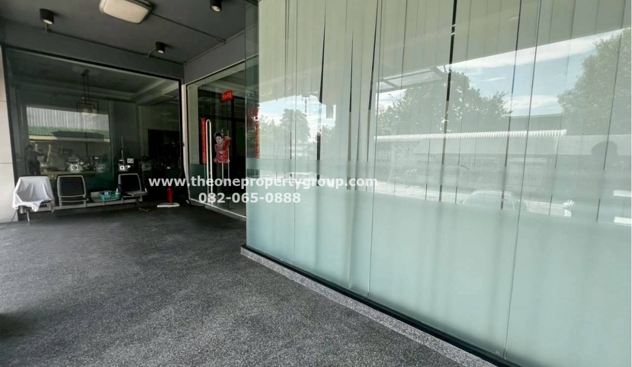 LINE_ALBUM_A1809 A1810_251101_39