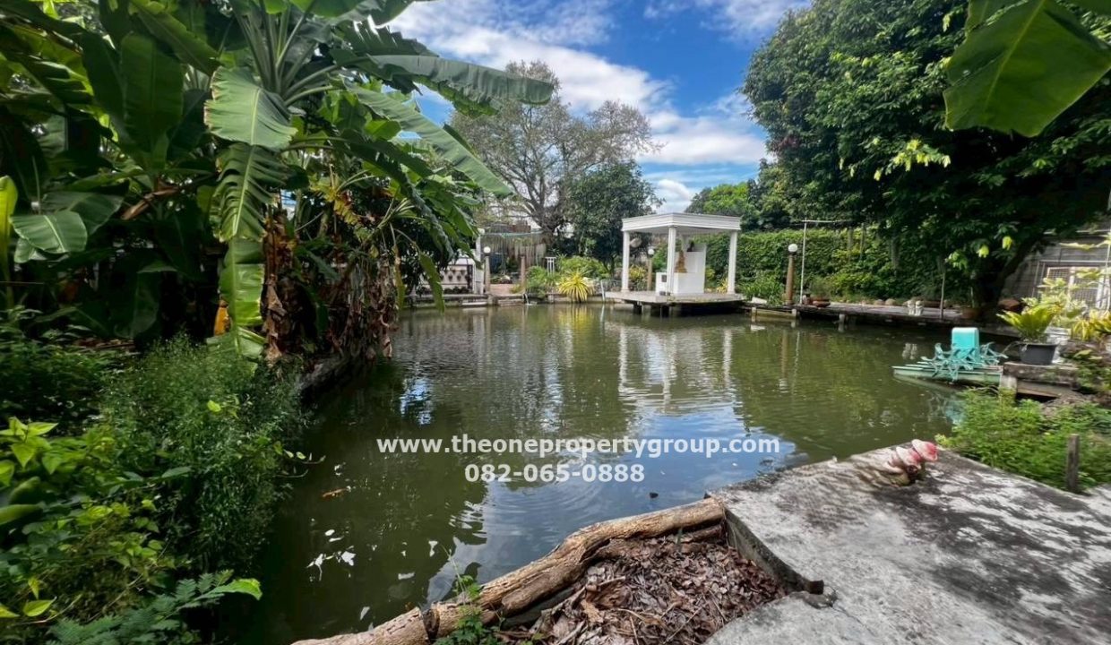 LINE_ALBUM_A1809 A1810_251101_45