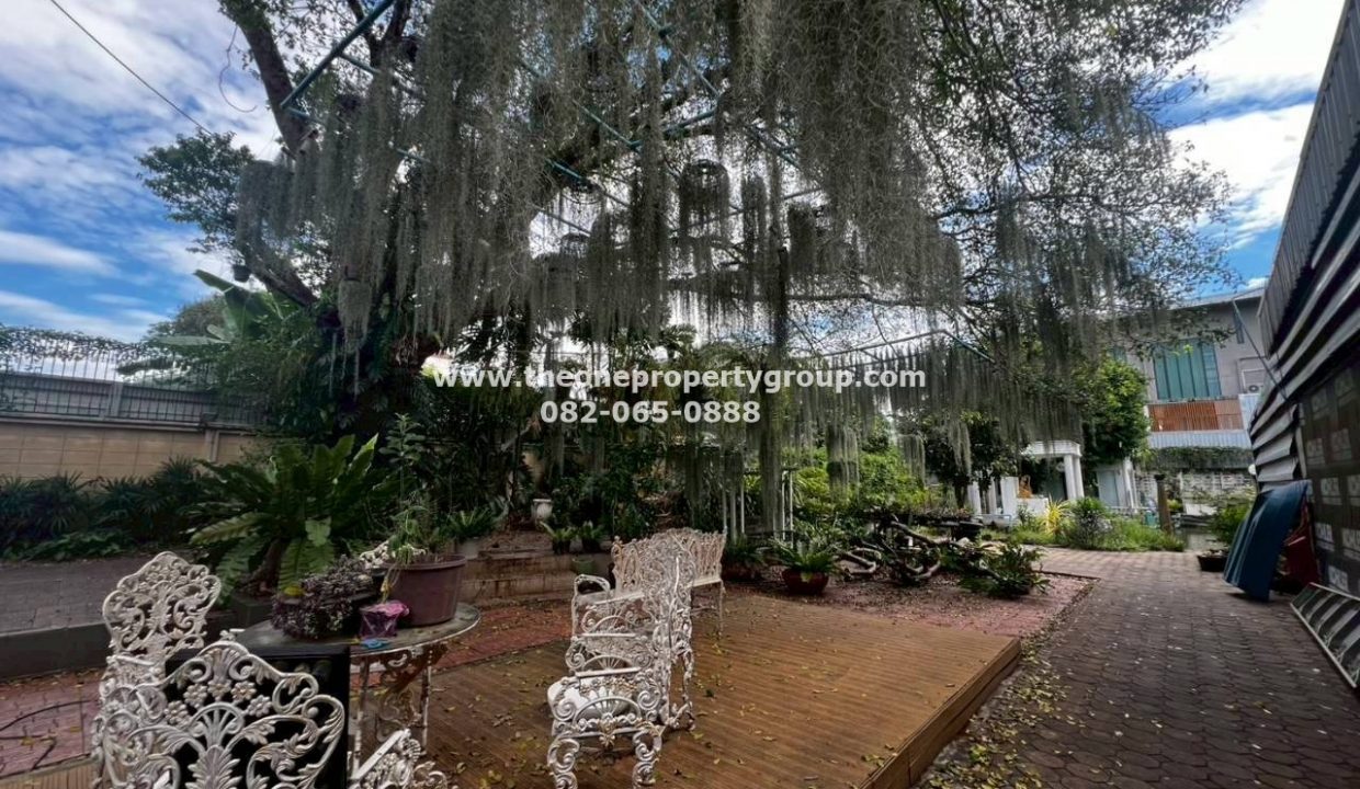 LINE_ALBUM_A1809 A1810_251101_51