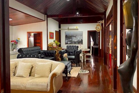 LINE_ALBUM_A1824 บ้านหรู อ.บางเลน นครปฐม_251123_17