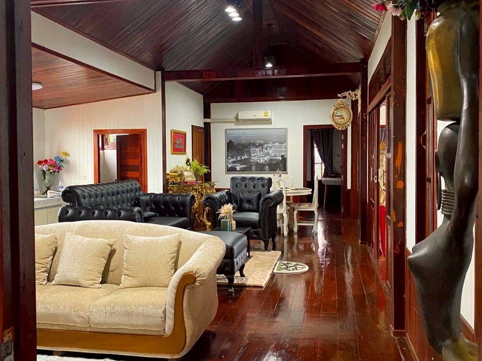 LINE_ALBUM_A1824 บ้านหรู อ.บางเลน นครปฐม_251123_17