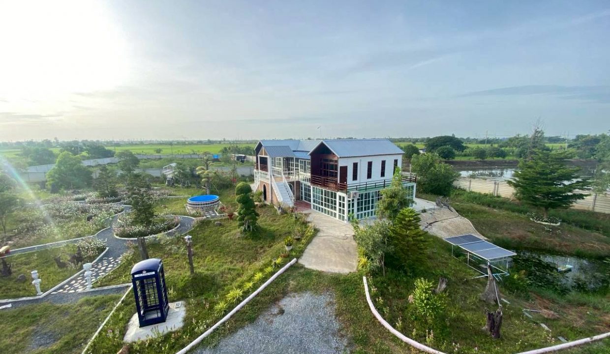 LINE_ALBUM_A1824 บ้านหรู อ.บางเลน นครปฐม_251123_21