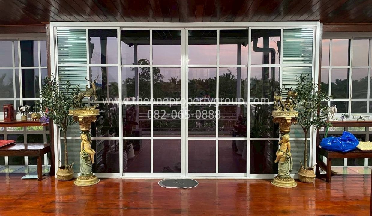 LINE_ALBUM_A1824 บ้านหรู อ.บางเลน นครปฐม_251123_4