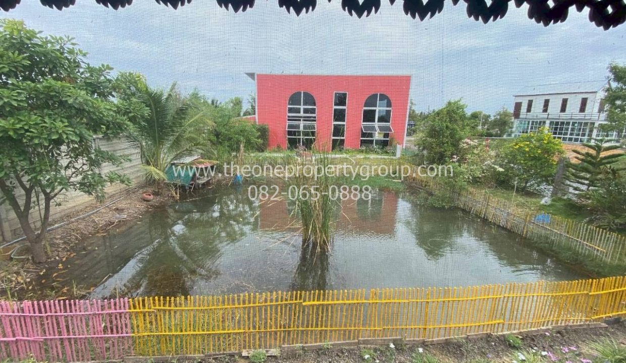 LINE_ALBUM_A1824 บ้านหรู อ.บางเลน นครปฐม_251123_9