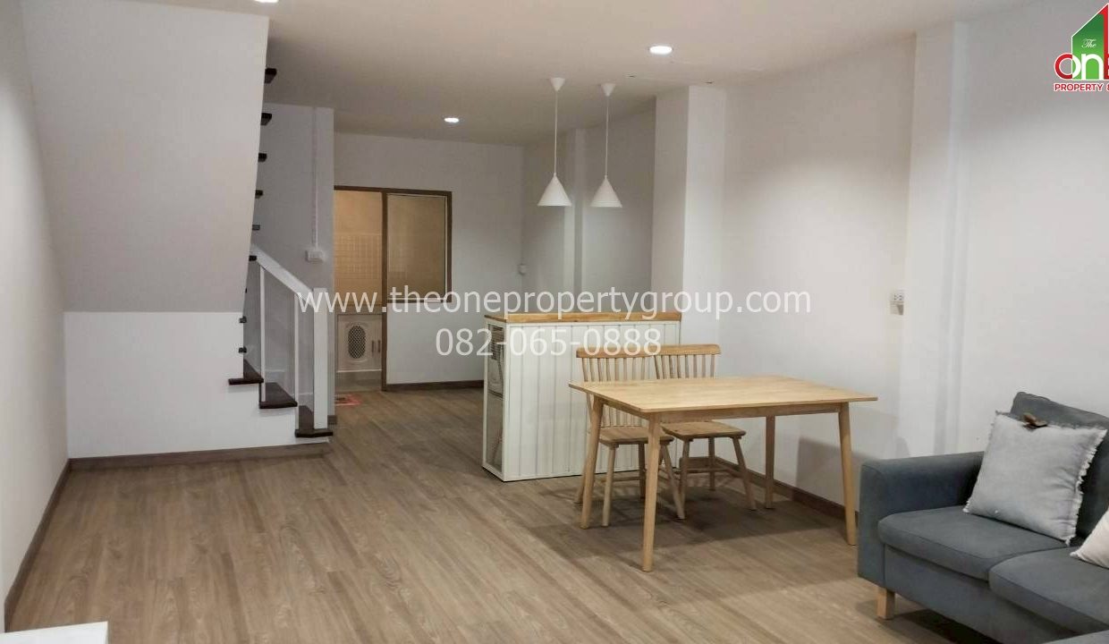 LINE_ALBUM_A1818ม.รัตนาวลัย_251204_10