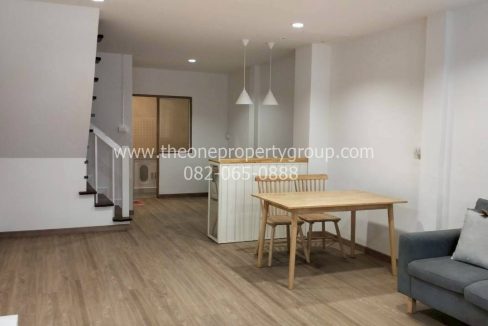 LINE_ALBUM_A1818ม.รัตนาวลัย_251204_10