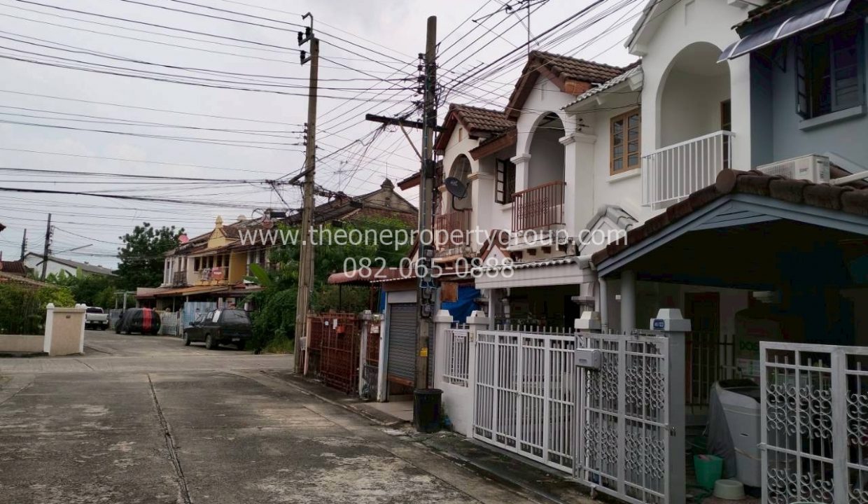 LINE_ALBUM_A1818ม.รัตนาวลัย_251204_13