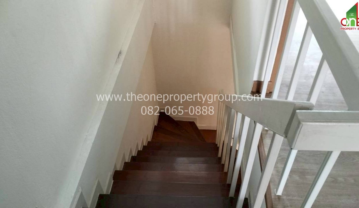 LINE_ALBUM_A1818ม.รัตนาวลัย_251204_5