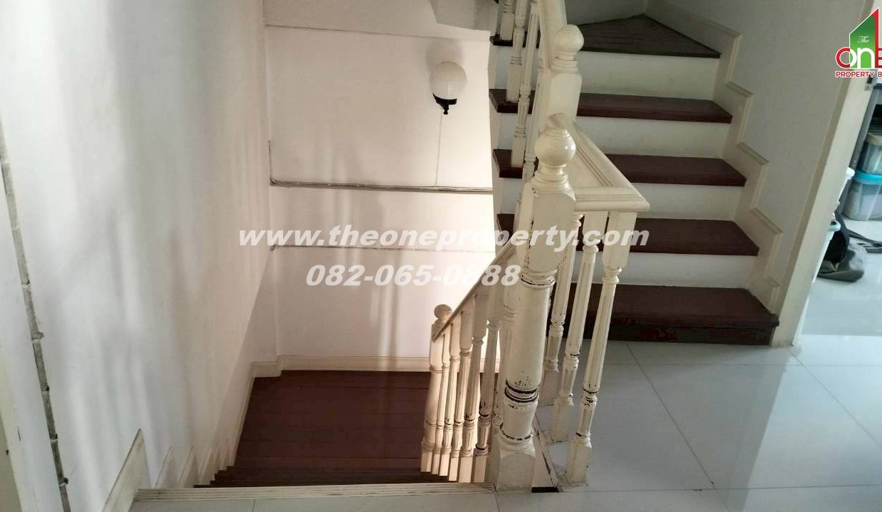 LINE_ALBUM_A1798 วรารักษ์ หลังมุม_251228_8