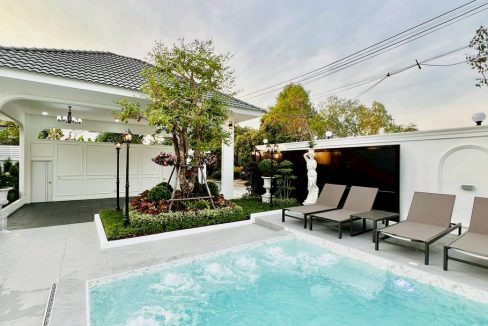 LINE_ALBUM_A1856พลูวิลล่า พัทยา_251228_3